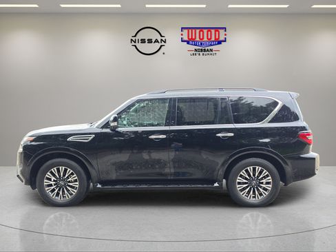Used 2023 Nissan Armada SL w/ Midnight Edition Package AWD/4WD image 5