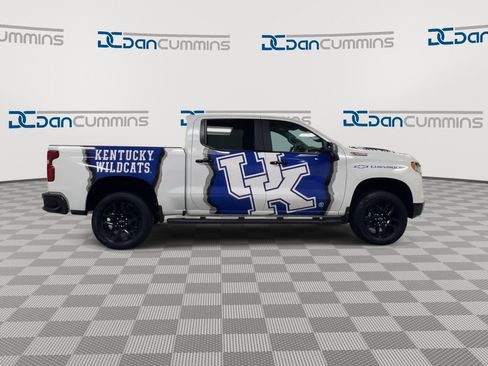 Used 2025 Chevrolet Silverado 1500 LT Trail Boss w/ LT Trail Boss Premium Package AWD/4WD image 9