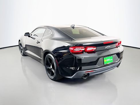 Used 2020 Chevrolet Camaro LT RWD image 7