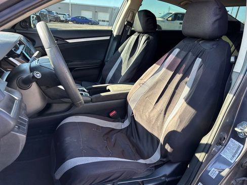 Used 2018 Honda Civic EX image 6
