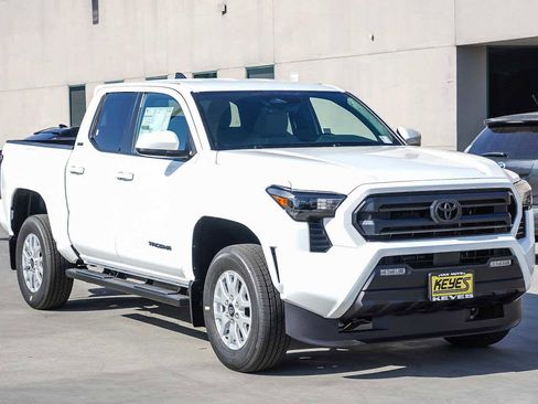 New 2025 Toyota Tacoma SR5 image 3