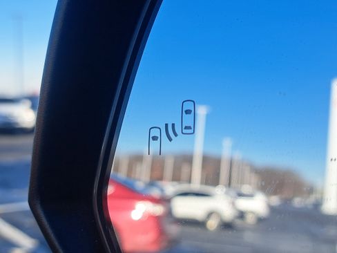 New 2025 Toyota RAV4 XLE image 33