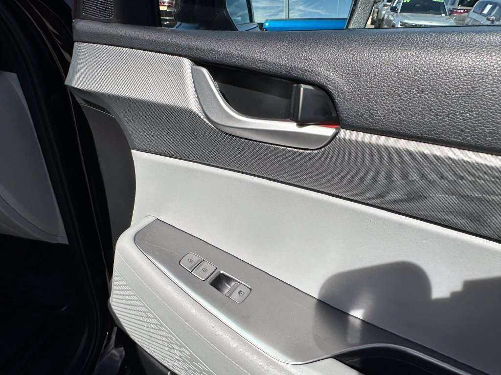 Used 2025 Hyundai Palisade SEL FWD image 18