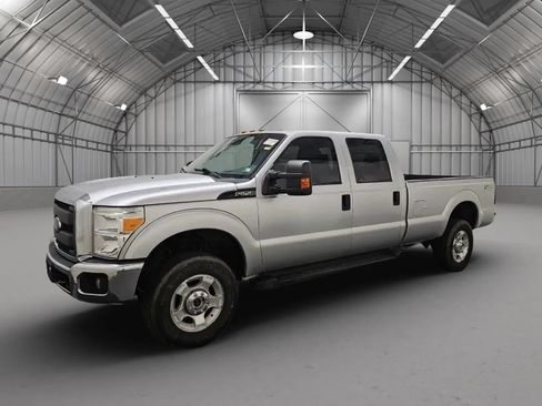 Used 2016 Ford F250 XL w/ Power Equipment Group AWD/4WD image 1