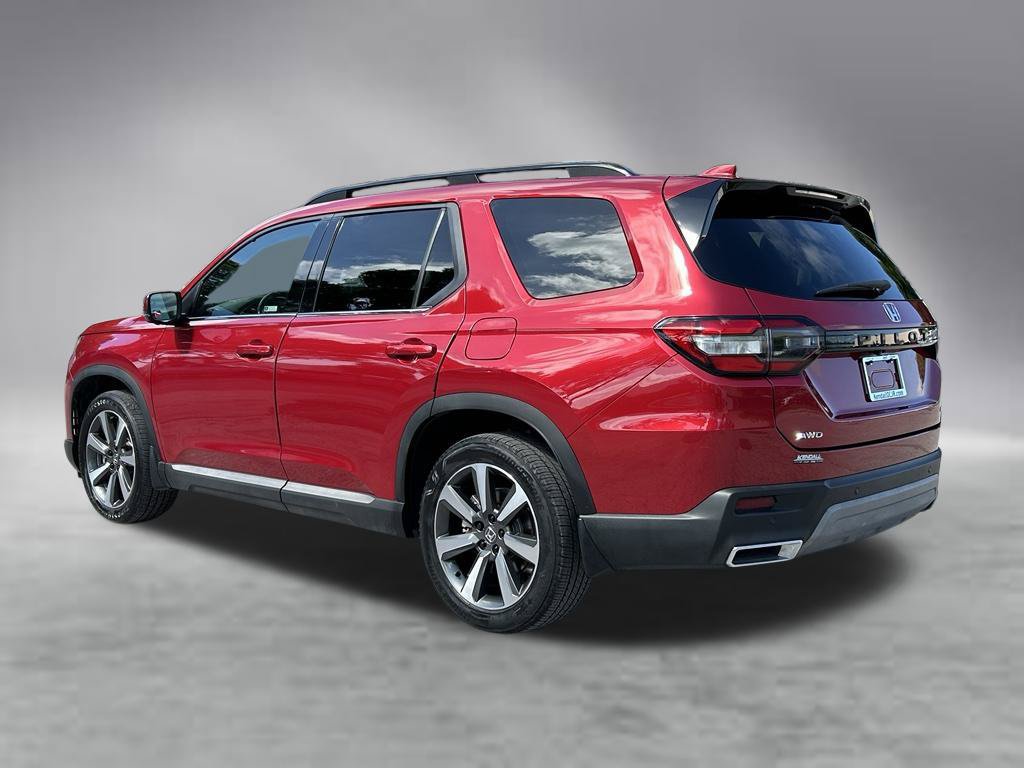 Used 2024 Honda Pilot Elite image 6