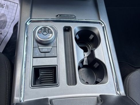 Used 2021 Ford Expedition XLT image 26