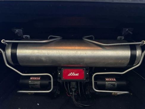 Used 2016 Nissan GT-R Premium image 24