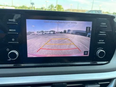 Used 2022 Kia K5 LXS FWD image 12