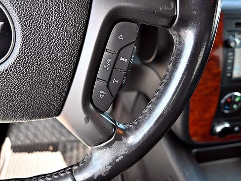 Used 2009 Chevrolet Silverado 2500 LTZ AWD/4WD image 26