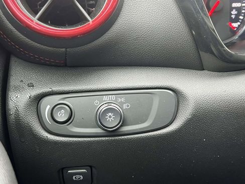 Used 2022 Chevrolet Blazer RS FWD image 21