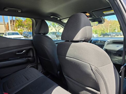 Used 2023 Hyundai Santa Cruz SEL image 12