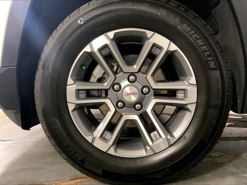 Used 2025 GMC Terrain Elevation AWD/4WD image 9