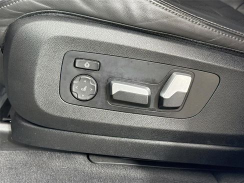 Used 2023 BMW X5 sDrive40i w/ Premium Package image 32