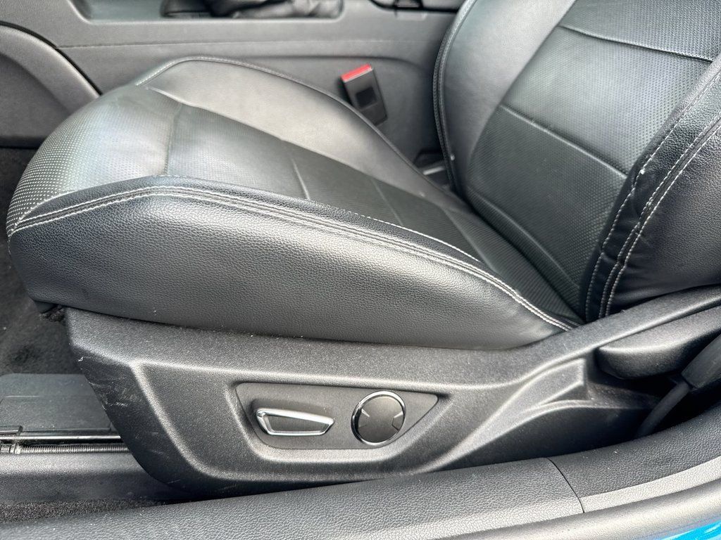 Used 2019 Ford Mustang Premium RWD image 12