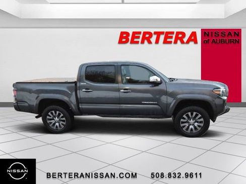 Used 2023 Toyota Tacoma Limited image 2