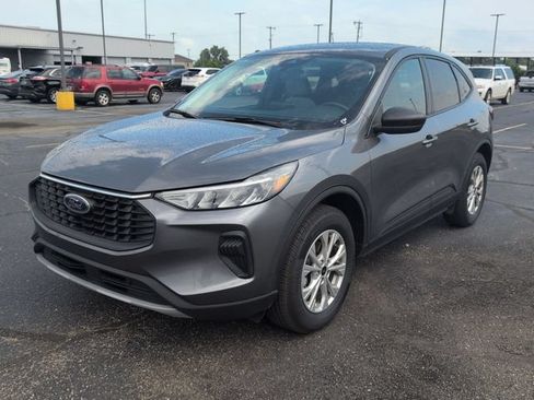 Used 2025 Ford Escape Active w/ Cold Weather Package AWD/4WD image 3