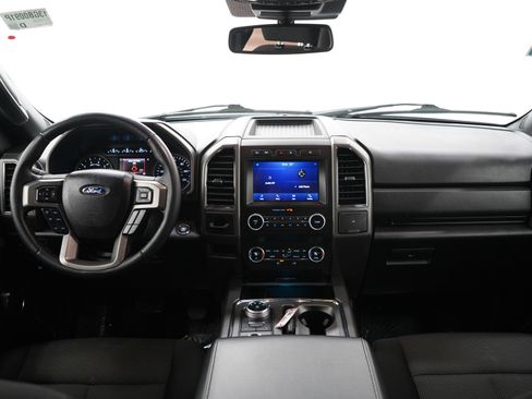 Used 2021 Ford Expedition XLT image 17