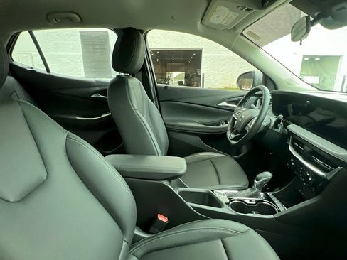Used 2024 Buick Encore GX Sport Touring AWD/4WD image 9