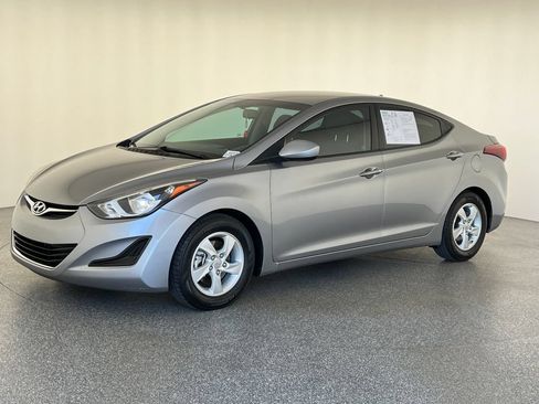 Used 2015 Hyundai Elantra SE FWD image 9