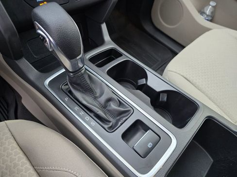 Used 2018 Ford Escape SE w/ SE Sync 3 Package image 22