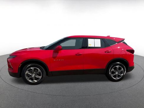 Used 2026 Chevrolet Blazer LT FWD image 5