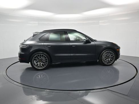 Used 2021 Porsche Macan Turbo AWD/4WD image 31