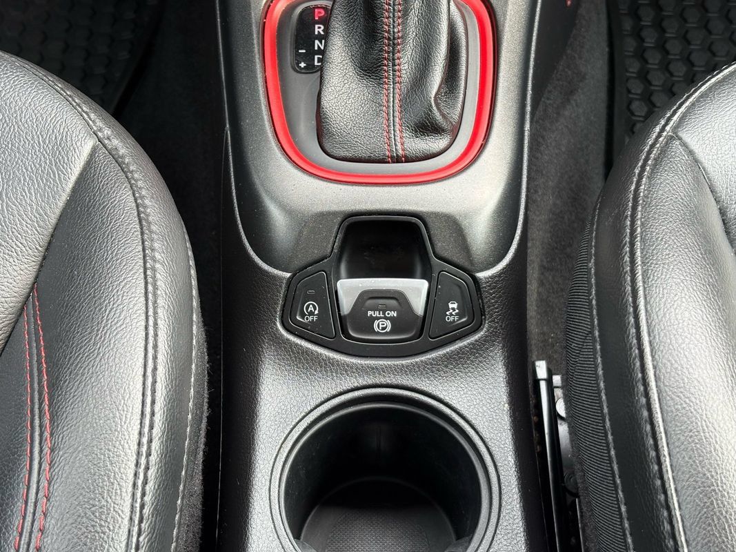 Used 2018 Jeep Compass Trailhawk w/ Cold Weather Group AWD/4WD image 16