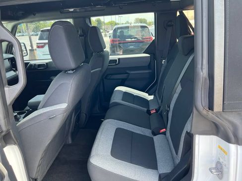 Used 2022 Ford Bronco 4-Door w/ Sasquatch Package AWD/4WD image 19