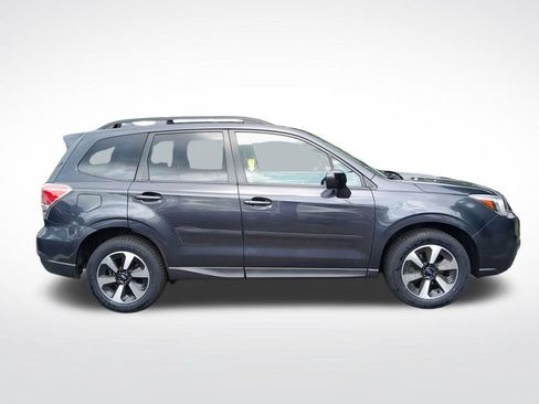 Used 2018 Subaru Forester 2.5i Premium AWD/4WD image 9