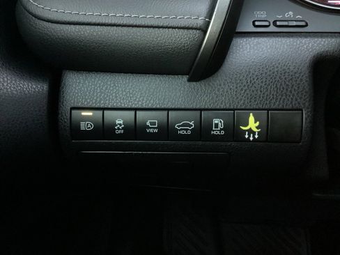 Used 2021 Toyota Camry XSE image 19