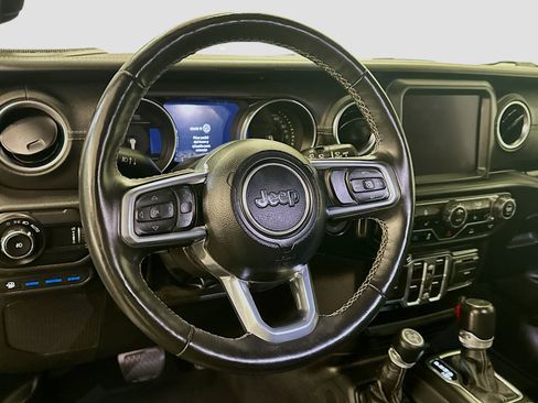 Used 2023 Jeep Wrangler Sahara w/ Cold Weather Group image 18