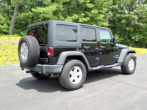 Used 2016 Jeep Wrangler Unlimited Sport w/ Quick Order Package 24S AWD/4WD image 4