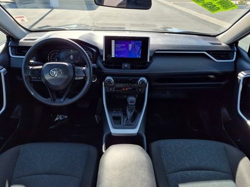 Used 2025 Toyota RAV4 XLE FWD image 15
