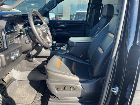 Used 2023 GMC Sierra 1500 AT4 w/ Technology Package image 25