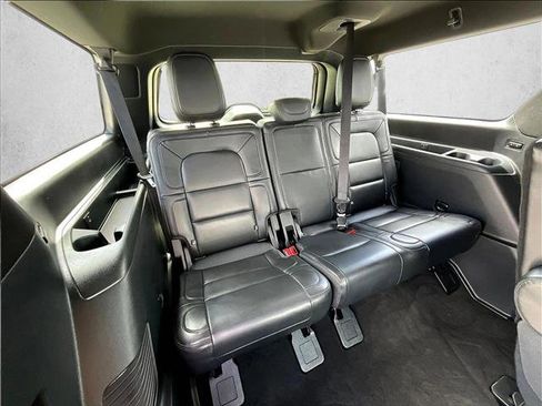 Used 2023 Lincoln Navigator L Reserve RWD image 30