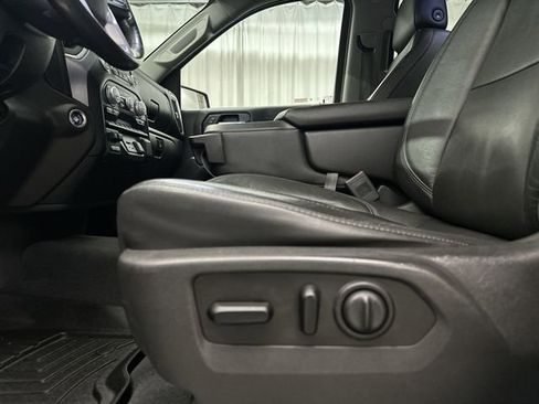 Used 2019 GMC Sierra 1500 SLT w/ X31 Off-Road Package AWD/4WD image 18