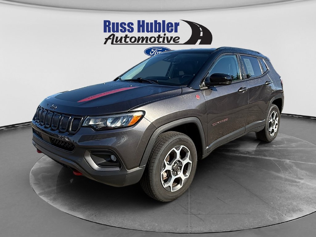 Used 2022 Jeep Compass Trailhawk w/ Trailhawk Convenience Group AWD/4WD image 1