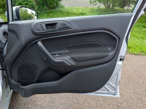 Used 2018 Ford Fiesta SE FWD image 30
