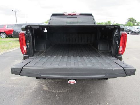 Used 2024 GMC Sierra 1500 AT4 w/ Technology Package AWD/4WD image 36