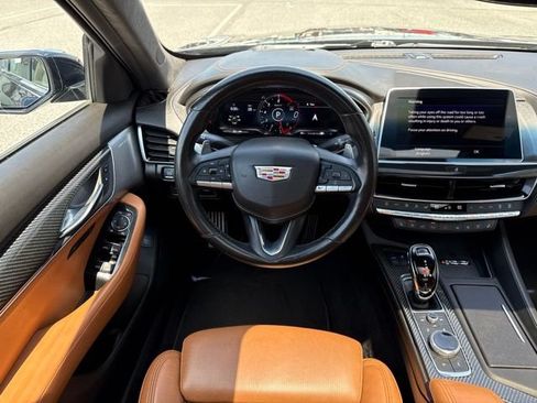Used 2023 Cadillac CT5 V w/ Platinum Package AWD/4WD image 13
