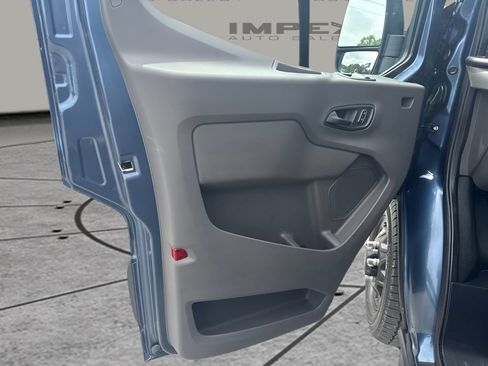 Used 2026 Ford Transit 150 Low Roof AWD w/ Interior Upgrade Package image 14