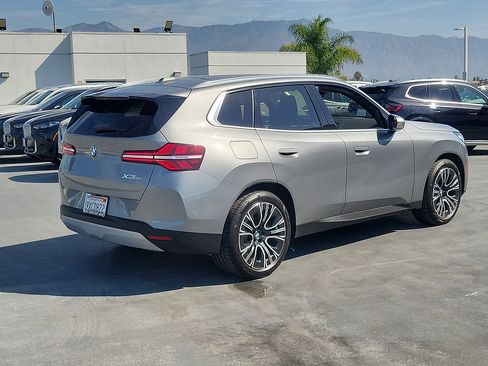Used 2026 BMW X3 xDrive30i w/ Convenience Package AWD/4WD image 3
