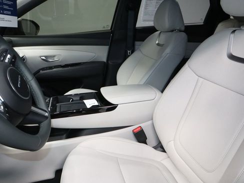 Certified 2026 Hyundai Tucson Limited image 23