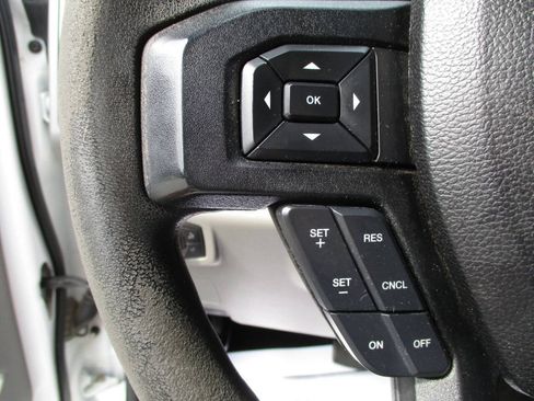 Used 2017 Ford F350 XLT AWD/4WD image 22