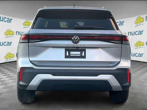 New 2026 Volkswagen Tiguan SE AWD/4WD image 6