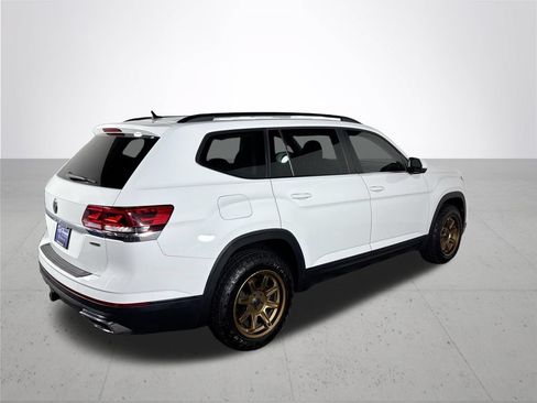 Used 2021 Volkswagen Atlas SE w/ Towing Package AWD/4WD image 6