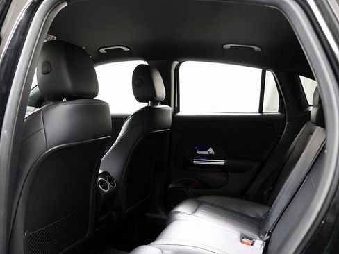 Used 2023 Mercedes-Benz GLA 250 4MATIC image 15