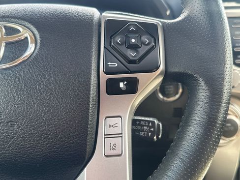 Used 2020 Toyota 4Runner Limited AWD/4WD image 22