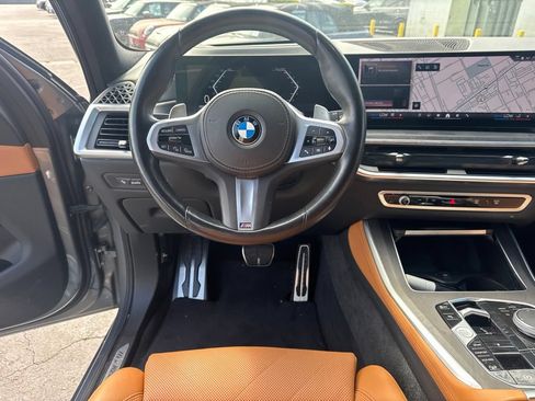 Used 2024 BMW X5 xDrive40i w/ M Sport Package AWD/4WD image 18
