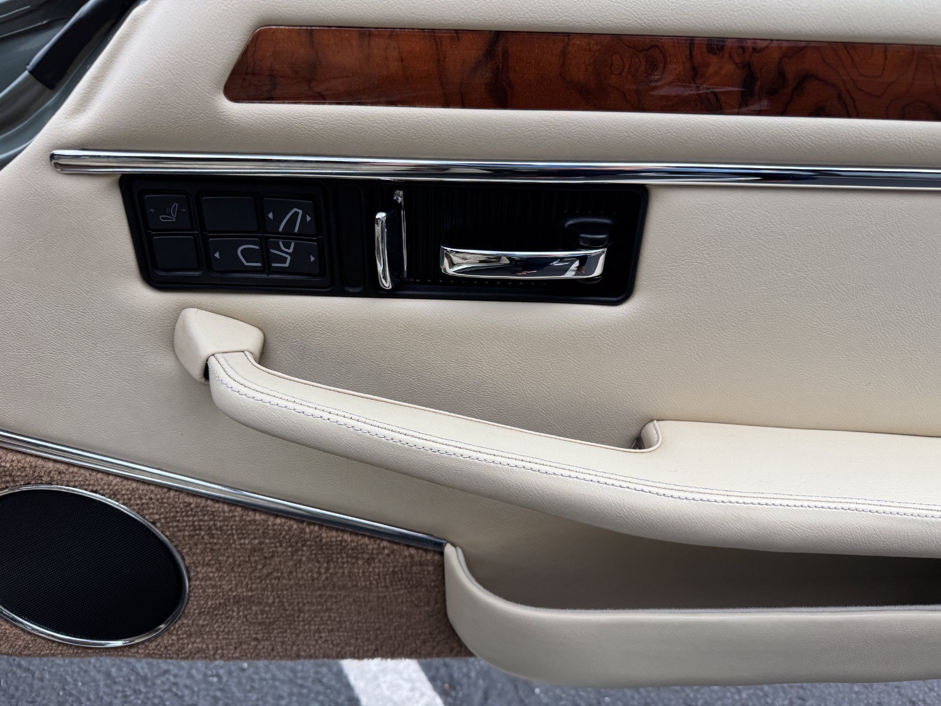 Used 1996 Jaguar XJS 4.0 Convertible RWD image 89